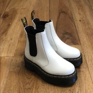 BNIB Dr. Martens 2976 QUAD platform pull on boot